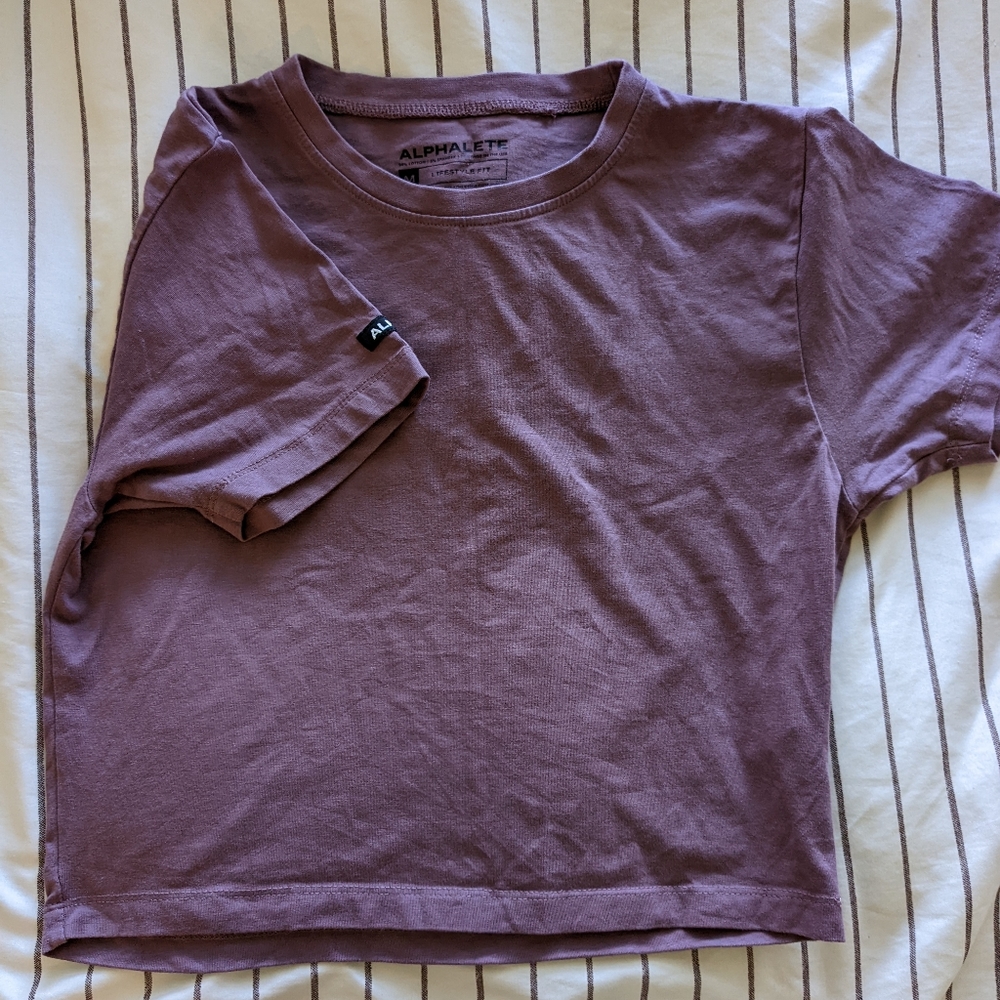 Alphalete Crop Top